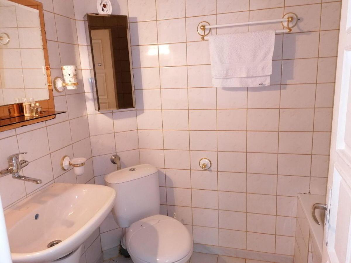 ホテル White House Silistra エクステリア 写真